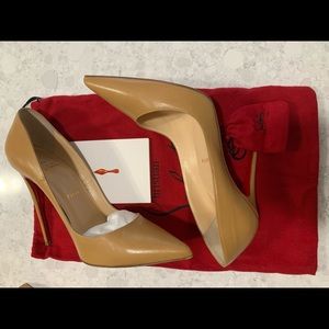 COPY - Christian Louboutin So Kate Size 40